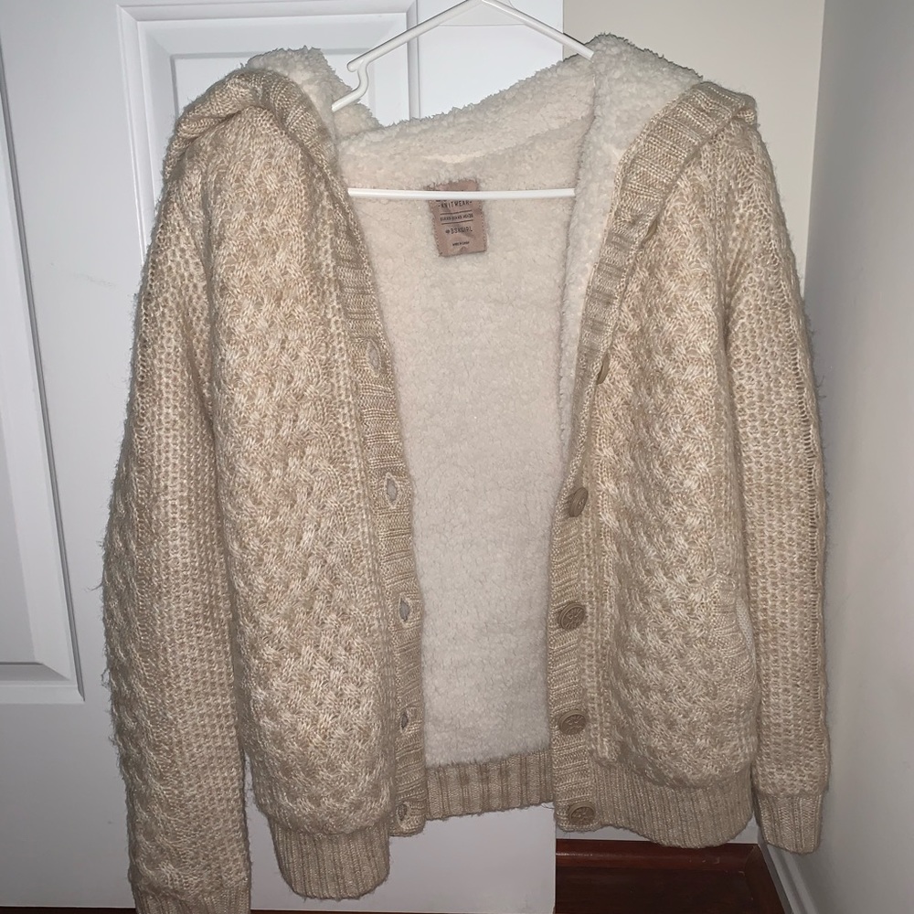 NWOT Bershka White Cardigan
